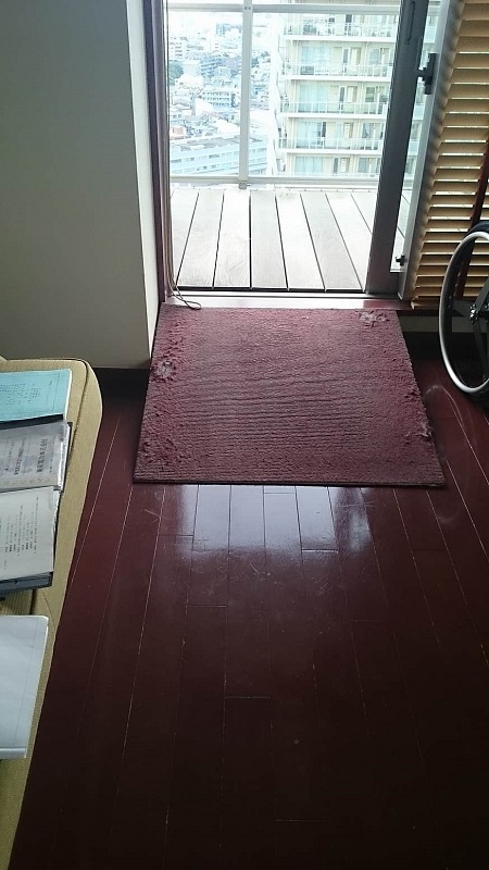 超高層マンション床暖用フローリング施工前